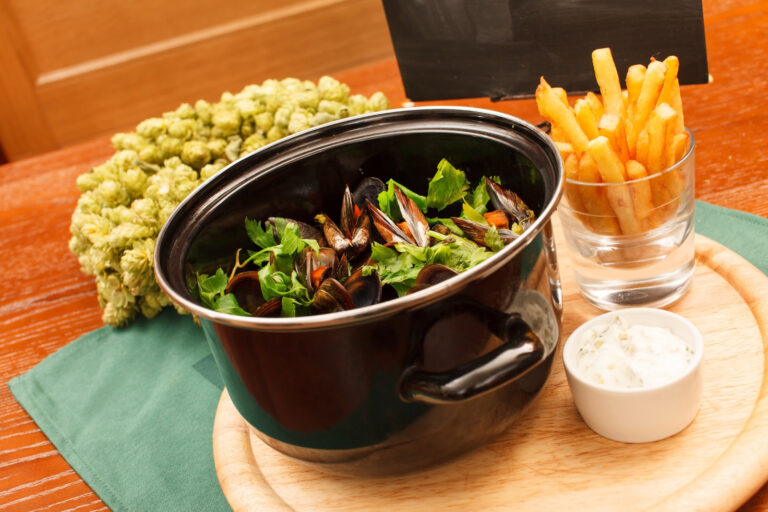 moules frites emblèmes culinaire de Belgique