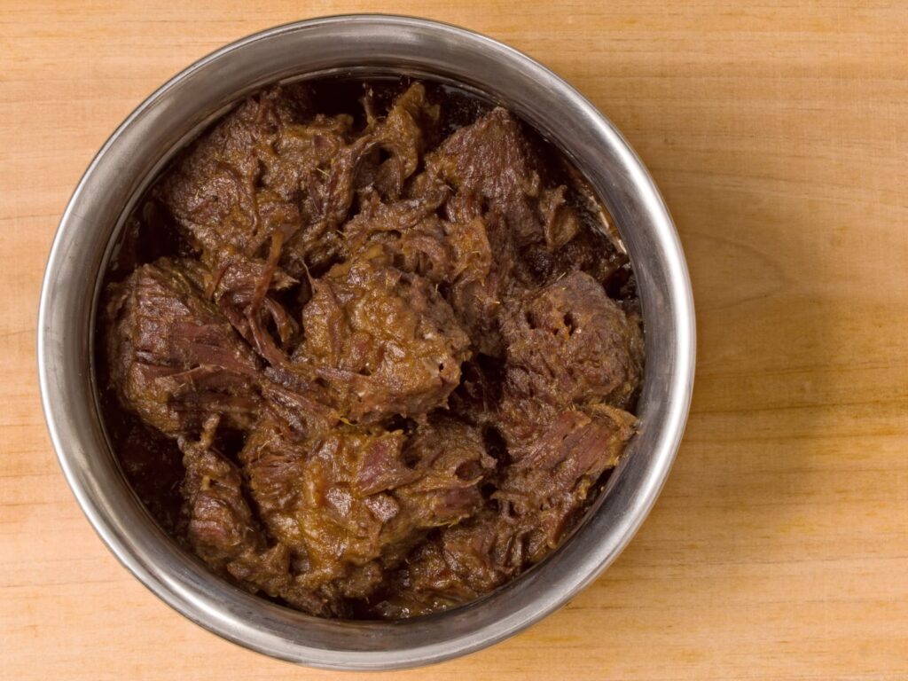 Rendang plat traditionnel indonésien